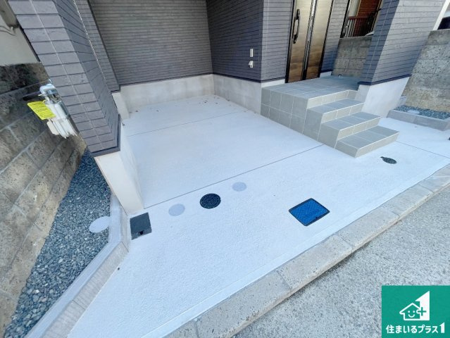 尼崎市西立花町5丁目　新築一戸建ての駐車場|駐車スペース！散水栓があるので、こまめに愛車を洗えます！