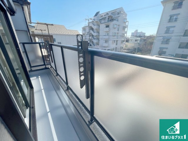 尼崎市西立花町5丁目　新築一戸建てのバルコニー|ワイドバルコニーは洗濯物を干すスペースが広いのでご家族が多くても安心！