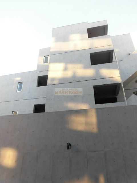 中野区本町２丁目の賃貸マンションの外観