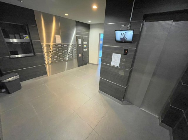 フロンティアゲート淀川のロビー