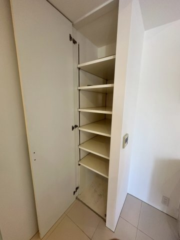 アーバンフラッツ湊町の収納
