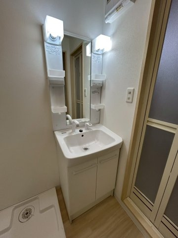 S-FORT桜川南の洗面所