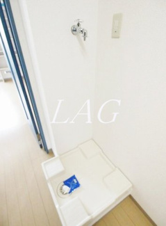 【設備】 | オーパス中野 | 洗濯機置き場です