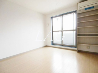 【居間・リビング】 | オーパス中野 | 洋室のお部屋です。