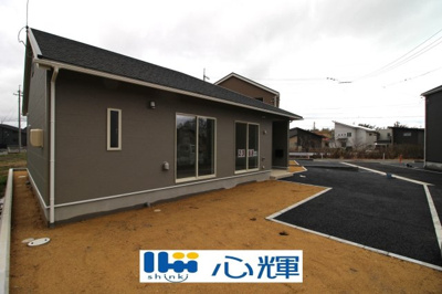 【前面道路含む現地写真】 | クレイドルガーデン宇部市床波 第3（2号棟） | 現地（2026年1月8日撮影）