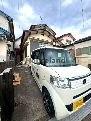 船所戸建の駐車場