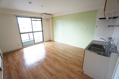 【居間・リビング】 | メゾンリュミエール