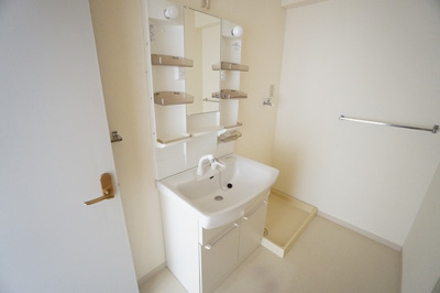 【洗面所】 | メゾンリュミエール