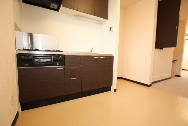 レオネクストＳＵＮＦＬＯＷＥＲのキッチン