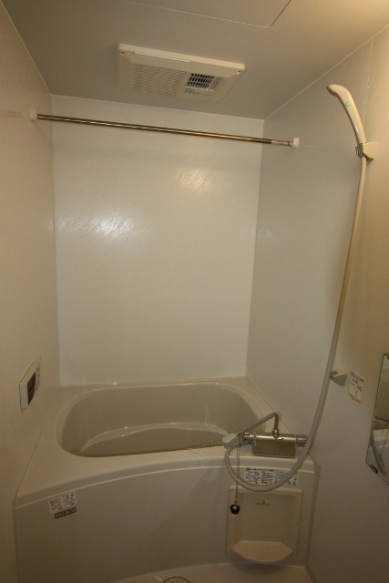 レオネクストＳＵＮＦＬＯＷＥＲの浴室