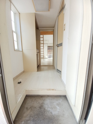 【玄関】 | シティパレス泉町