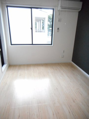 【洋室】 | 坂戸伊豆の山ハウス