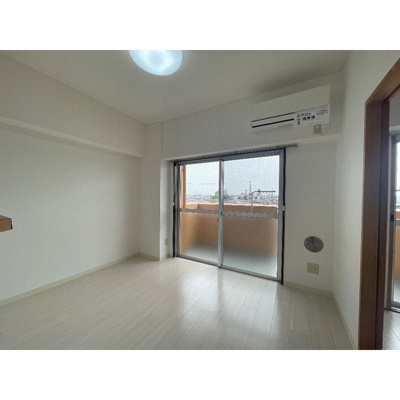 【居間・リビング】 | サニーエステート