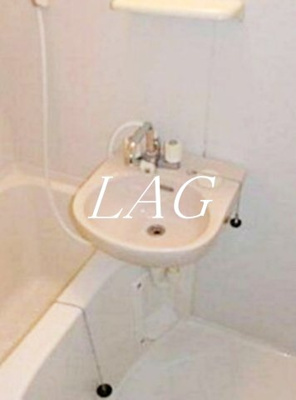 【洗面所】 | ロイヤルアメニティー池尻大橋 | 洗面台です。