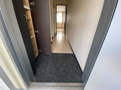 【玄関】 | レオネクストブルーリーフ