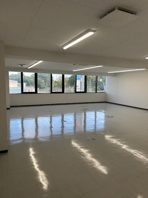 西口青橋ビルの内装