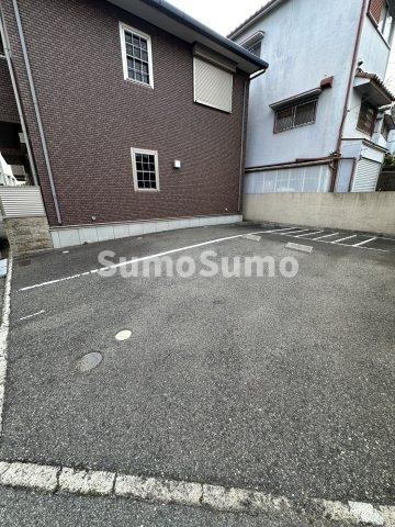 フォルトゥーナの駐車場