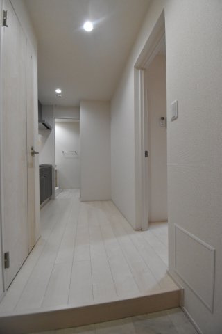 フジパレス杉本町駅西Ⅳ番館の玄関