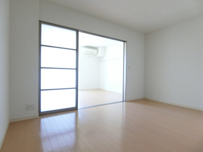 【洋室】 | フォレストウッドU・D・A