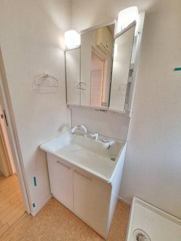 ロンサール　等々力の洗面所|同物件　別号室　参考写真