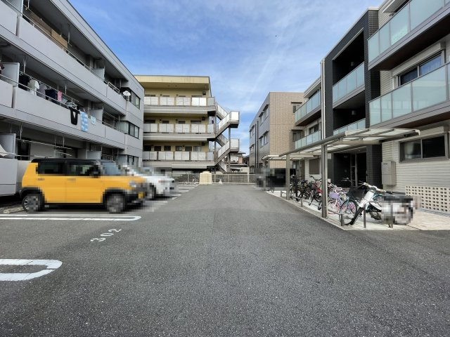 ベレオ マムの駐車場