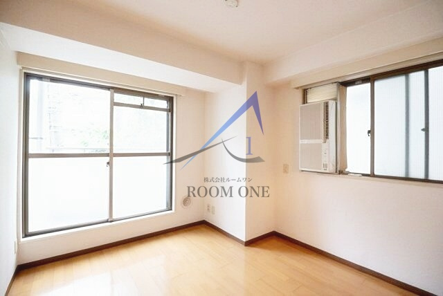 パールマンション白山の居間・リビング|洋室のお部屋です。