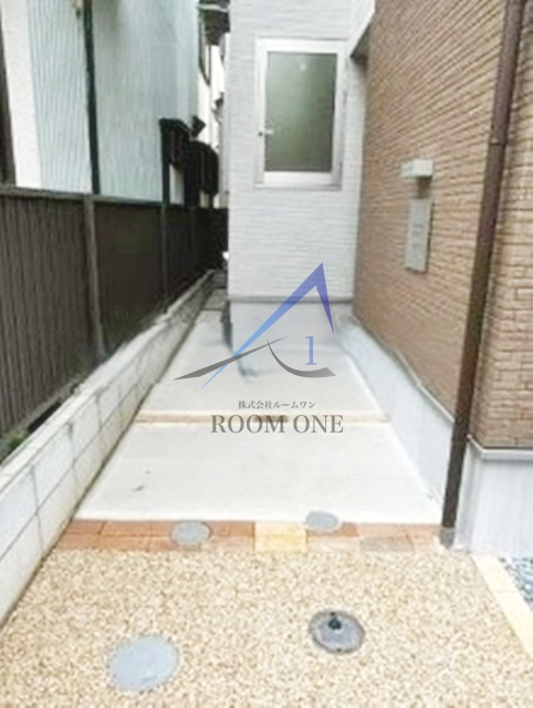 ヒュースクエアのエントランス|エントランスです。