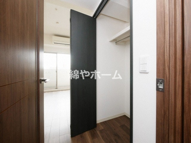 レオンコンフォート難波ミラージュの収納|大きなものも収納できそうです