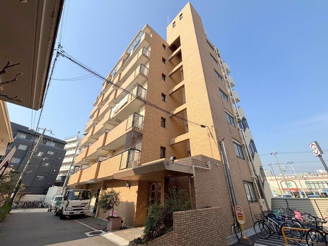 新大阪ファミール西館