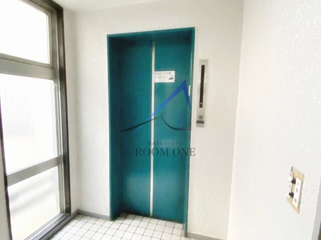 マンション二葉のその他共用部分|エレベータ―です。