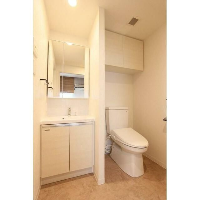 プレセダンヒルズ三ノ輪の洗面所