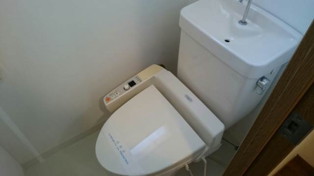 川崎市麻生区万福寺２丁目の賃貸マンションのトイレ