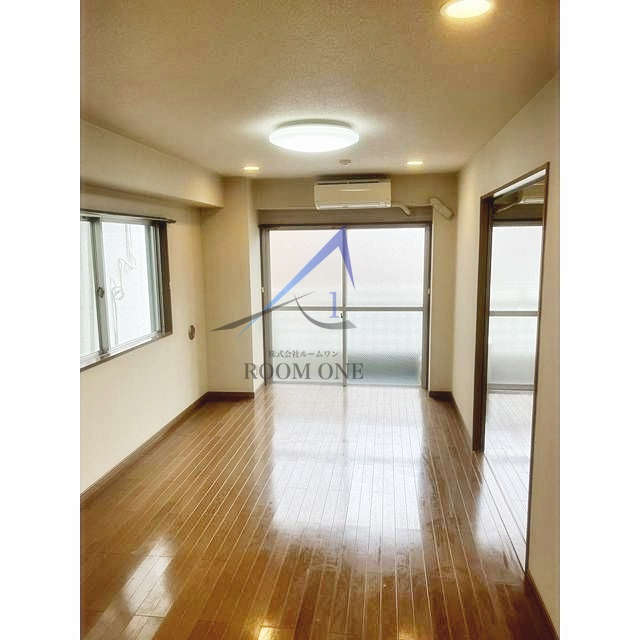 山岸ビルの居間・リビング|洋室のお部屋です。