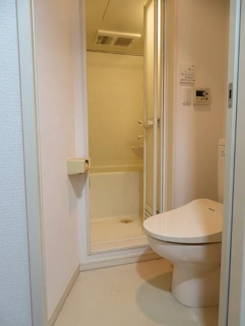 アルファ三ノ輪のその他|開放的な寝室です