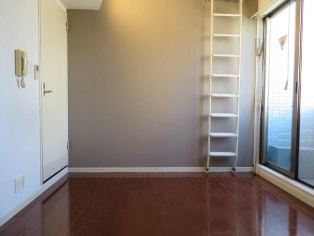 アルファ三ノ輪