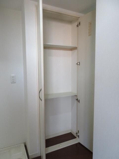 アルファ三ノ輪の収納|コンパクトで使いやすい洗面所