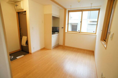 【居間・リビング】 | カサード関 | 木目調の綺麗なお部屋です