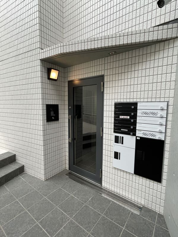 ラヴィエール学芸大学のエントランス