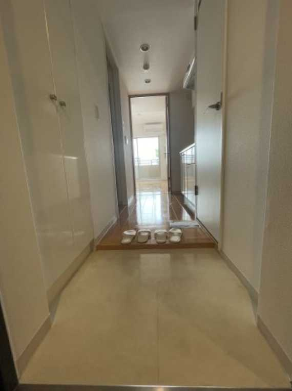 HF駒沢公園レジデンス　ネット無料　オール電化　オートロックの玄関