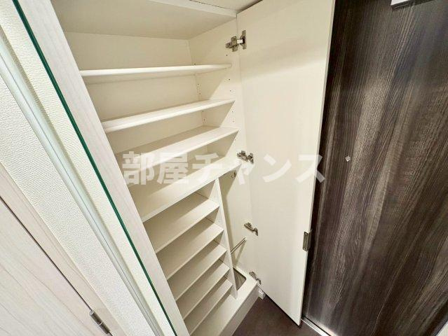 プレサンス広小路通今池の収納