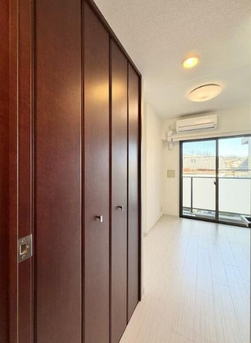 【収納】 | アクサス小竹向原 | 大容量の収納スペースで住空間はスッキリ広々。