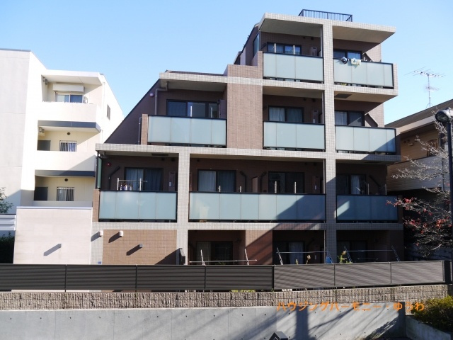 【外観】 | アクサス小竹向原 | RC造ですので、しっりした建物です。