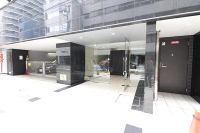 【エントランス】 | ラヴ心斎橋ウエスト