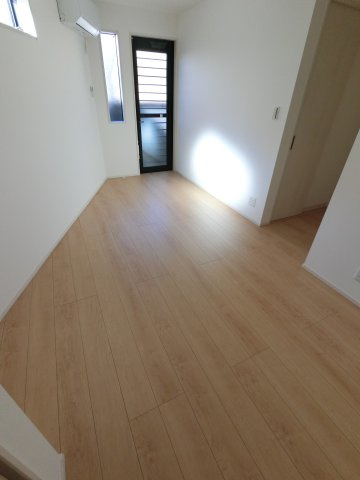 Ours Lavandeの洋室