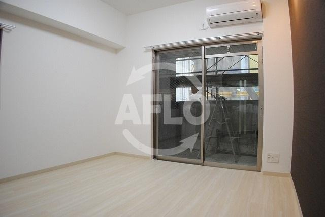 ウエンズ東心斎橋の居間・リビング|ウエンズ東心斎橋　洋室