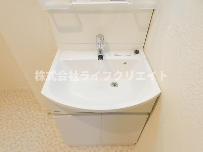 プラサートハウス1の独立洗面台