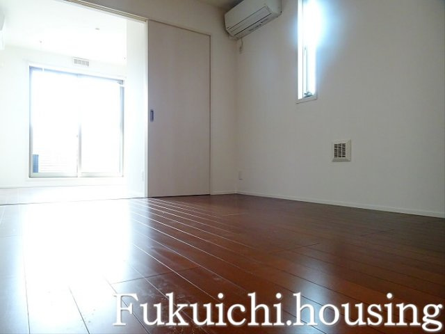 サニーコークの寝室