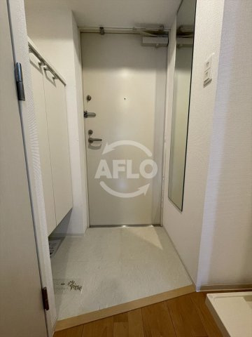 SERENITE谷四の玄関|SERENiTE谷四　玄関