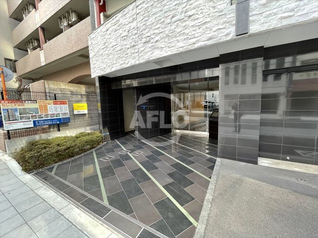 SERENITE谷四のエントランス|SERENiTE谷四　エントランス