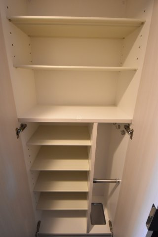 アドバンス大阪城北グレカーレの収納|アドバンス大阪城北グレカーレ　シューズボックス